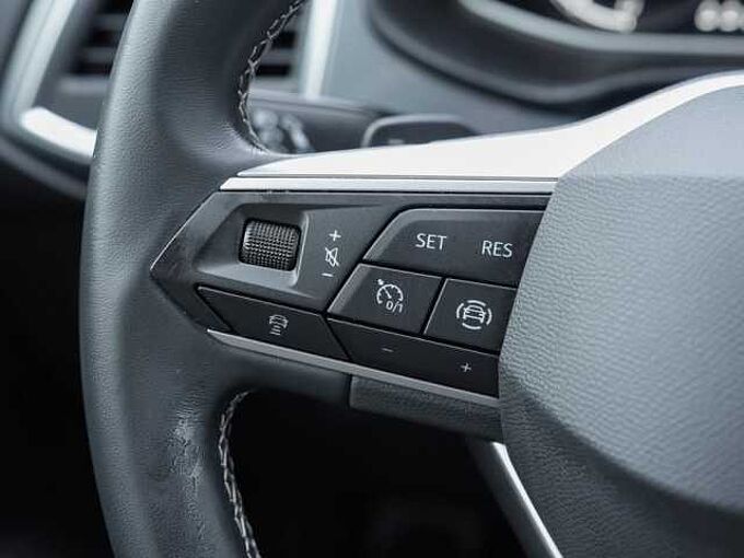 SEAT Ateca 1.5 TSI DSG Style Edition /Navi/LED/BEATS 