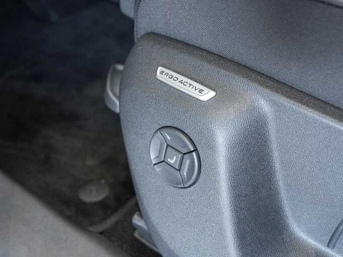 Volkswagen Tayron 1,5 l eTSI DSG Elegance AHK 7Sitze NAVI 