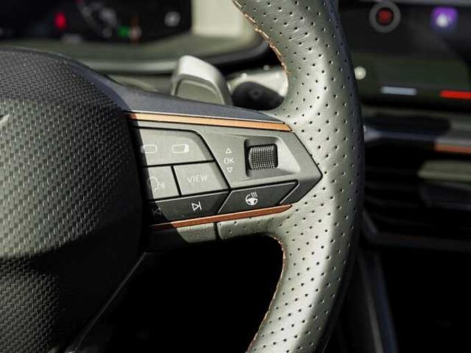 CUPRA Leon 1.5 eTSI DSG /Navi/LED/ACC/RFK/BEATS/DCC 