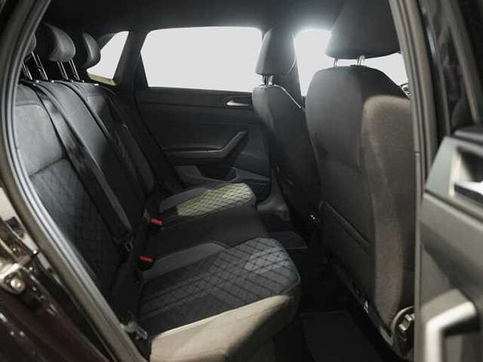 Volkswagen Polo 1,0 l TSI DSG R-Line NAVI Technik-Paket WR 