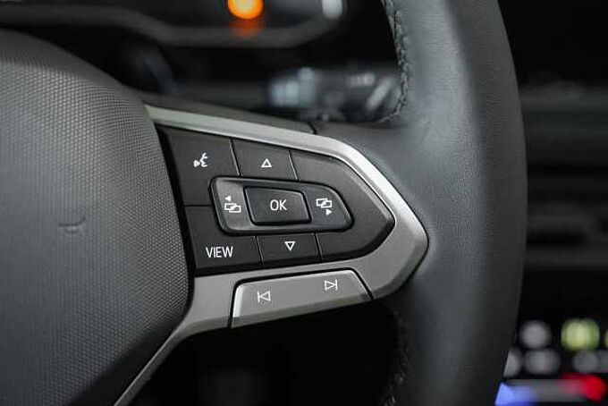 Volkswagen Polo 1,0 l TSI DSG R-Line NAVI Technik-Paket WR 