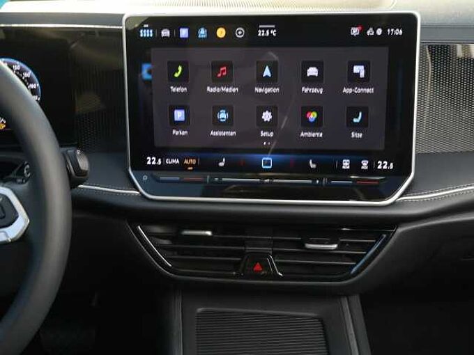 Volkswagen Passat Variant eTSI DSG Business /RFK/pACC/AHK 