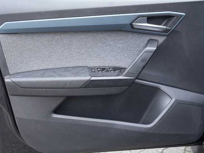 SEAT Arona 1.0 TSI Xperience /Navi/LED/DAB+ 
