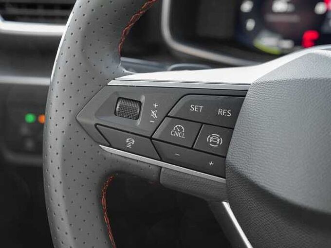 SEAT Leon 1.5 eTSI FR 