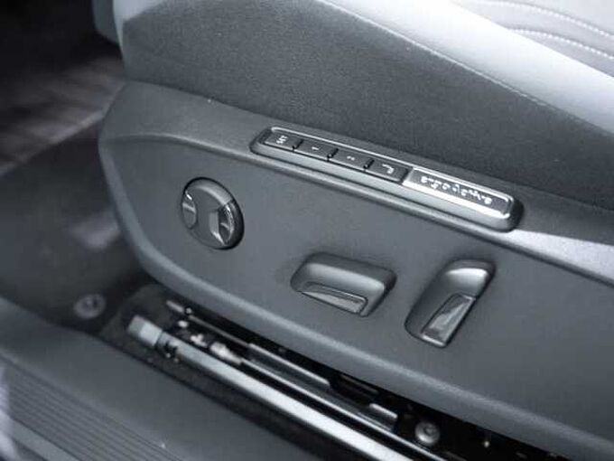 Volkswagen ID.4 77 kWh Autom. Pro AHK W&auml;rmepumpe Tech-Paket 