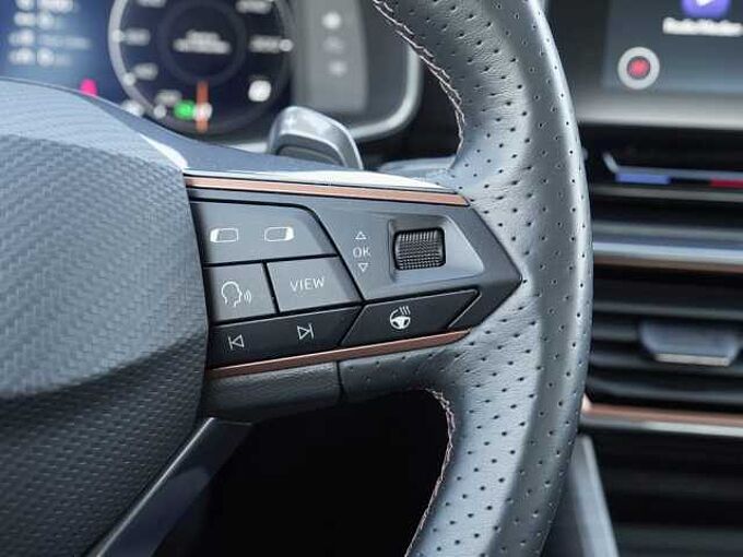 CUPRA Formentor e-Hybrid DSG /Navi/LED/Full-Link/DAB 