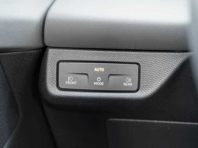 CUPRA Terramar 1.5 eTSI DSG /Navi/LED/HuD/ACC/RFK 
