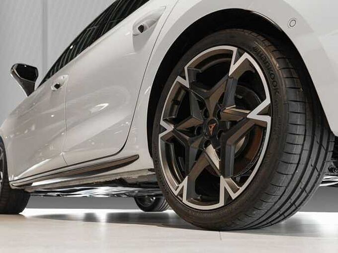 CUPRA Leon 2.0 TSI DSG VZ 
