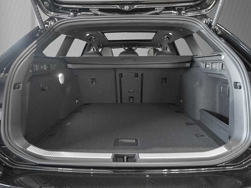 VW Passat 2,0 l TDI 4MOTION DSG R-Line AHK LEDER WP