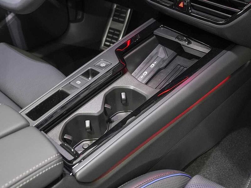 VW Passat 2,0 l TDI 4MOTION DSG R-Line AHK LEDER WP