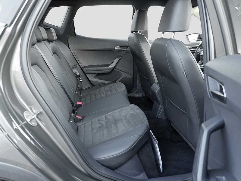 SEAT Arona 1.0 TSI X-Perience /Navi/LED/ACC/RFK