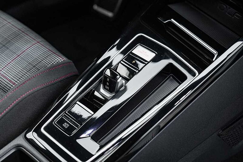 VW Golf 2,0 l TSI OPF DSG GTI VAL