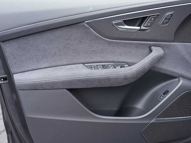 Audi RS Q8 Performance AAL