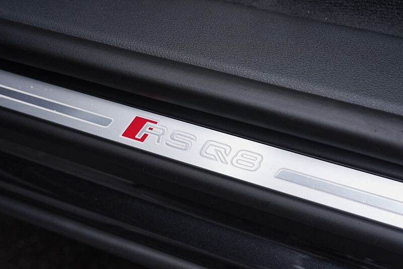 Audi RS Q8 Performance AAL