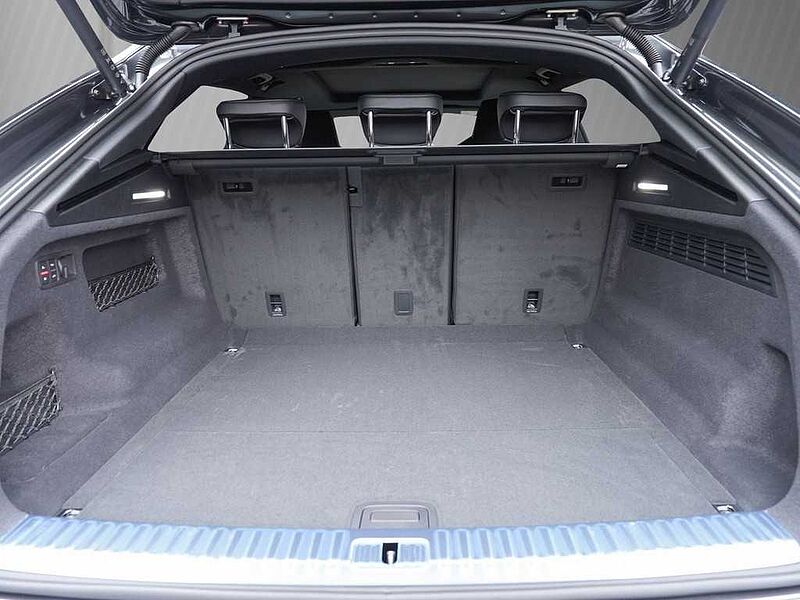 Audi RS Q8 Performance AAL