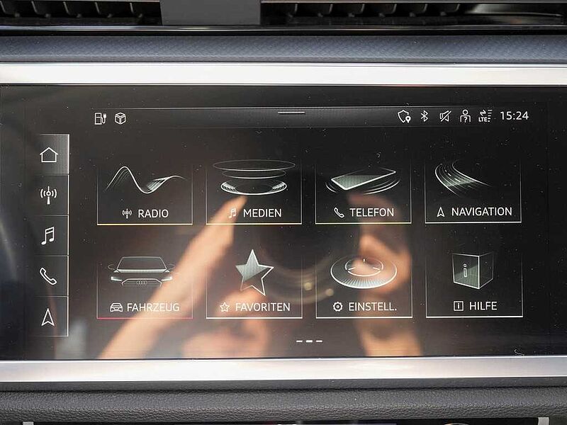 Audi Q3 45 TFSIe S tronic /Navi/LED/RFK/ACC/DAB