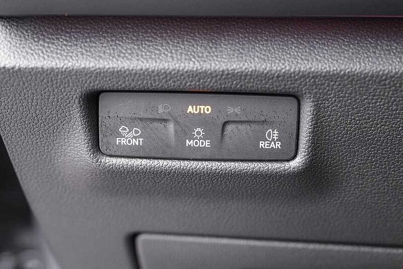 VW Tiguan 1.5 eTSI DSG GOAL /MatrixLED/AHK/ACC/Navi