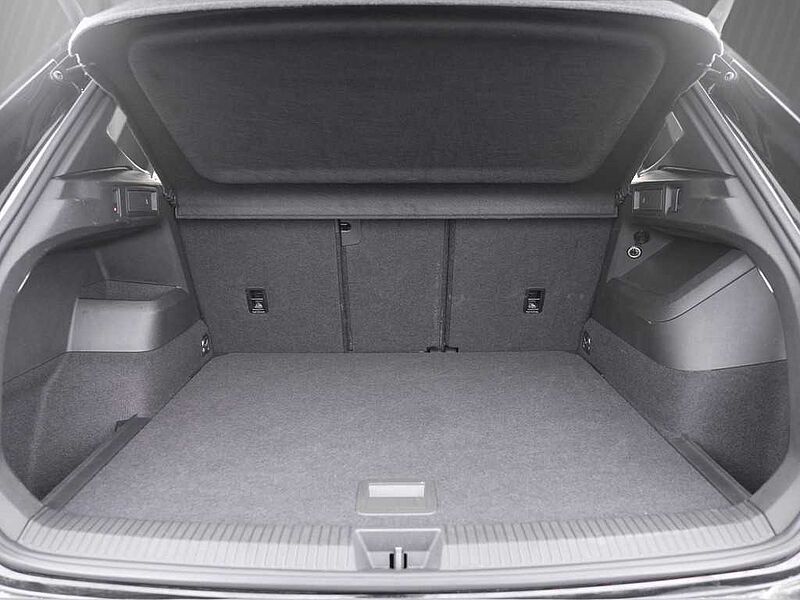 VW Tiguan 1.5 eTSI DSG GOAL /MatrixLED/AHK/ACC/Navi