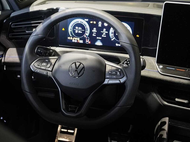 VW Tiguan 1,5 l eHybrid OPF DSG R-Line VSA