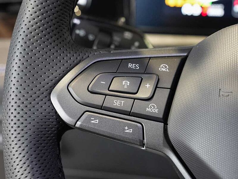 VW Tiguan 1,5 l eHybrid OPF DSG R-Line VSA