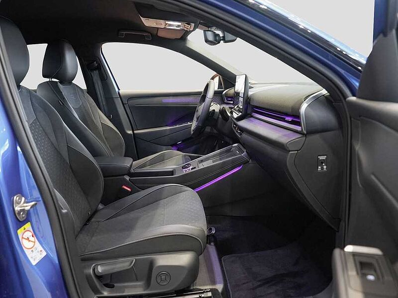 VW T-Roc 1.5 l eTSI DSG R-Line NAVI Technik-Paket