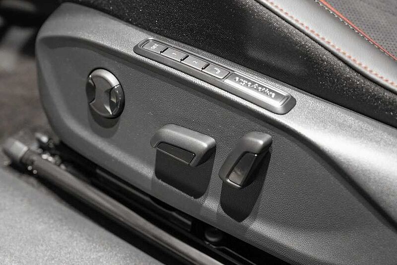 VW ID.7 Tourer 4MOTION 86 kWh Automatik GTX AHK WR