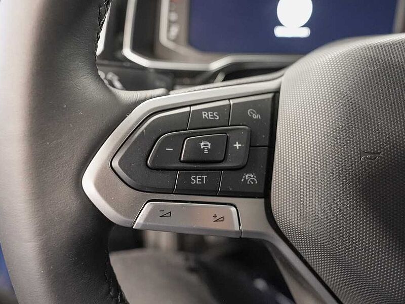 VW Polo 1,0 l TSI 5-Gang Style WR NAVI IQDrive-Paket