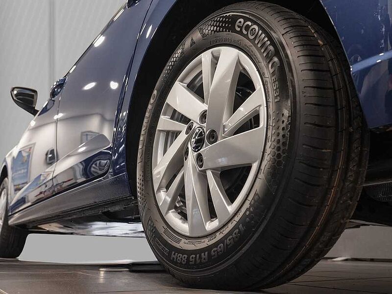 VW Polo 1,0 l TSI 5-Gang Style WR NAVI IQDrive-Paket