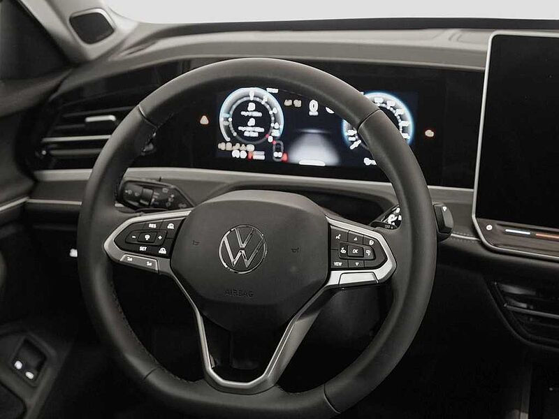 VW Passat 1,5 l eHybrid OPF DSG Elegance VAL