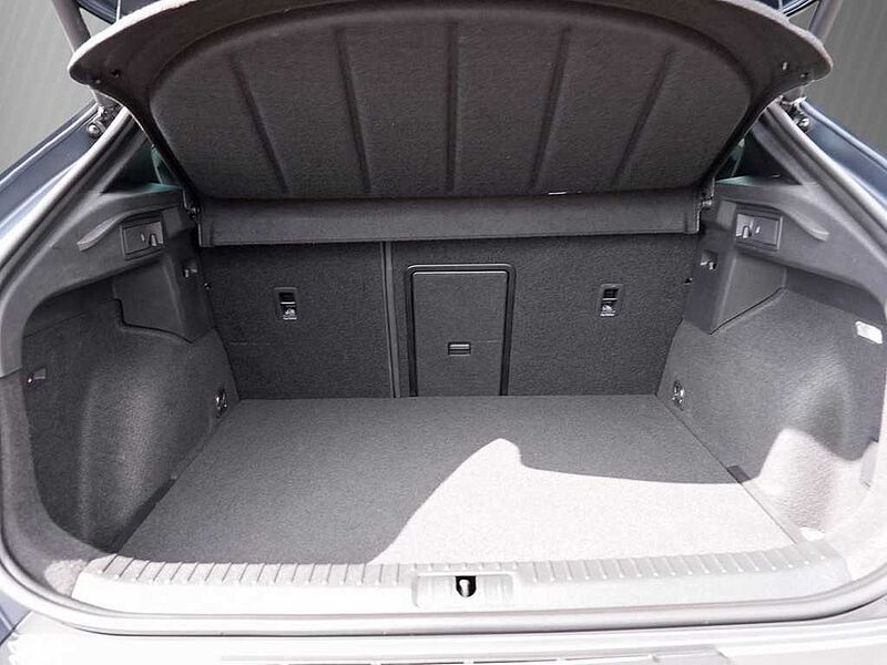 CUPRA Formentor VZ e-Hybrid DSG /Navi/AHK/RFK/LED/ACC