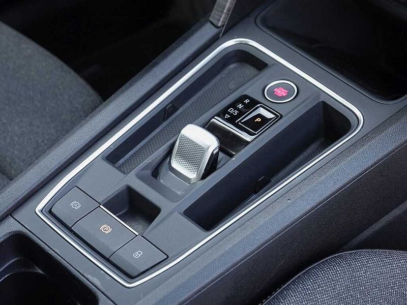 SEAT Leon SP 1.5 eTSI DSG Xcellence /LED/Navi/AHK