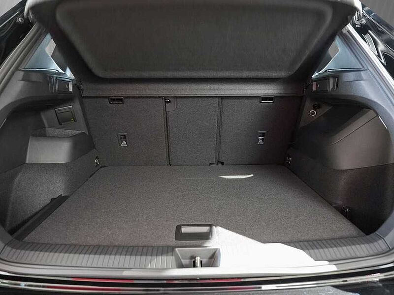 VW Tiguan 1,5 l eTSIDSG R-Line VSA