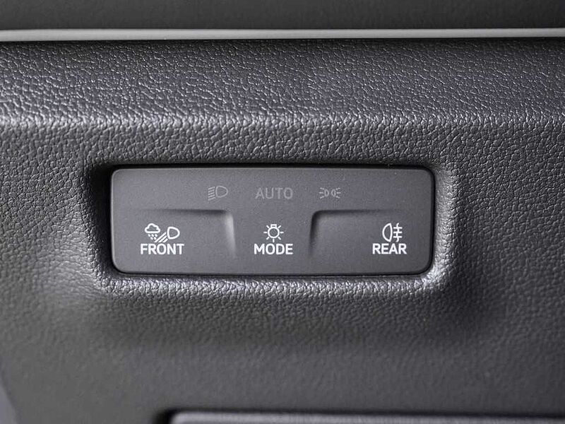 VW Tiguan 1,5 l eTSI OPF DSG Elegance VSA