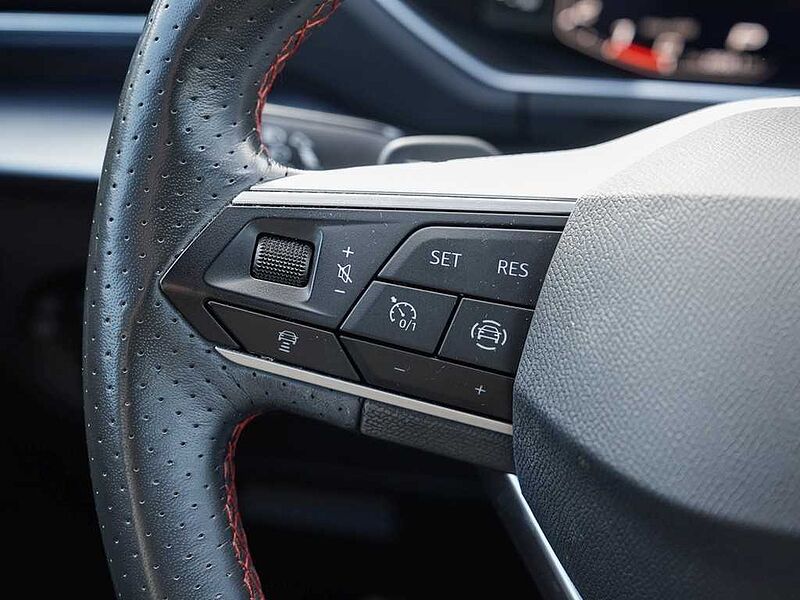 SEAT Tarraco 2.0 TDI DSG FR /LED/Navi/BEATS/RFK/ACC