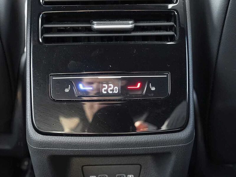 VW ID.7 Tourer Pro /MatrixLED/AR-HuD/pACC/Navi Max