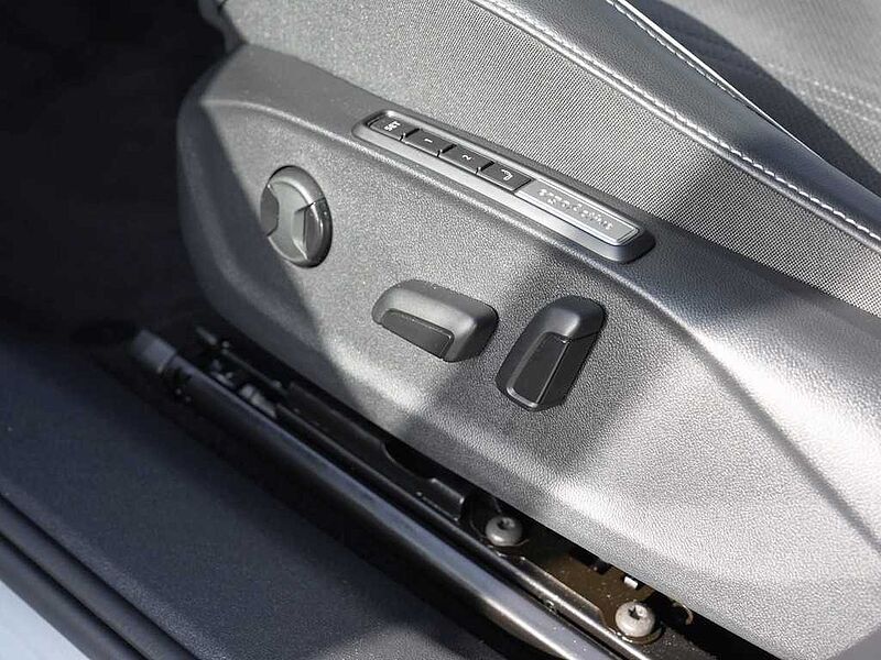 VW ID.7 Tourer Pro /MatrixLED/AR-HuD/pACC/Navi Max