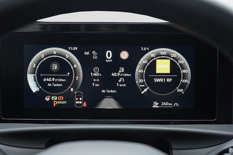 VW T-Roc 1.5 l eTSI DSG R-Line NAVI Technik-Paket