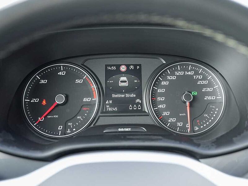 SEAT Ateca 2.0 TDI DSG Style /LED/Navi/BEATS/pACC/RFK