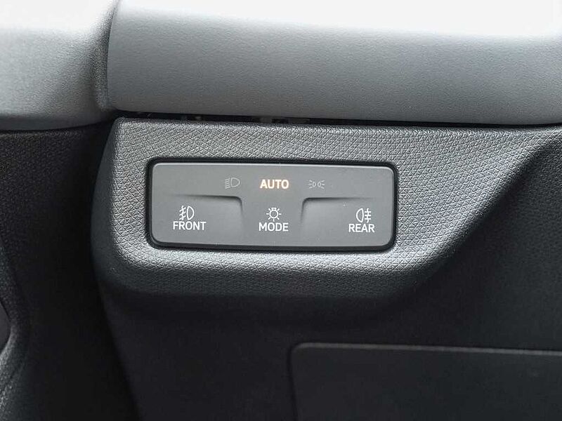 CUPRA Terramar 1.5 e-Hybrid DSG VZ /MatrixLED/HuD/Navi