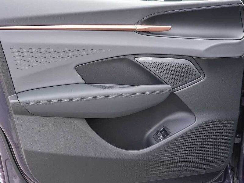 CUPRA Terramar 1.5 e-Hybrid DSG VZ /MatrixLED/HuD/Navi