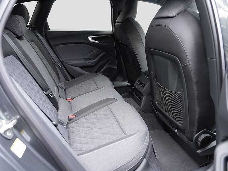 Audi A5 Avant e-hybrid quattro S line