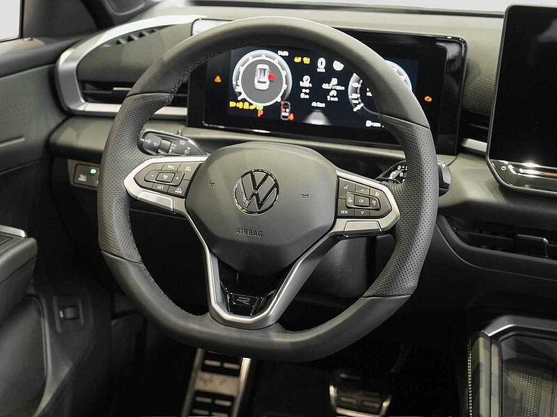 VW T-Roc 1.5 l eTSI OPF DSG R-Line VSA