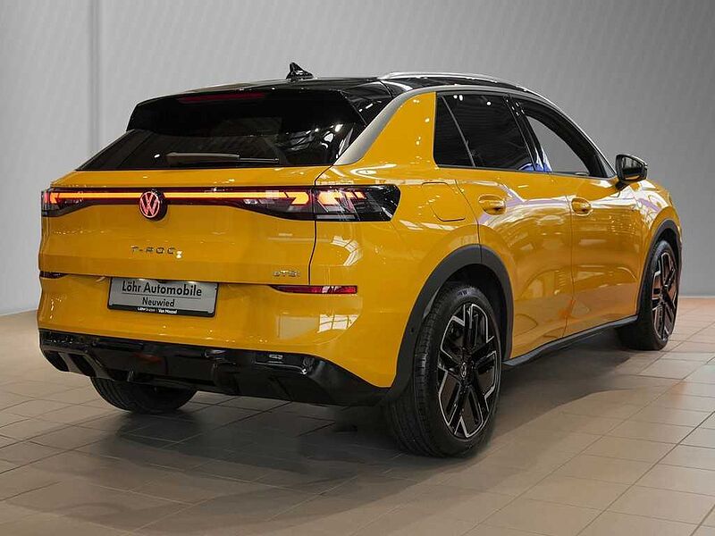 VW T-Roc 1.5 l eTSI OPF DSG R-Line VSA