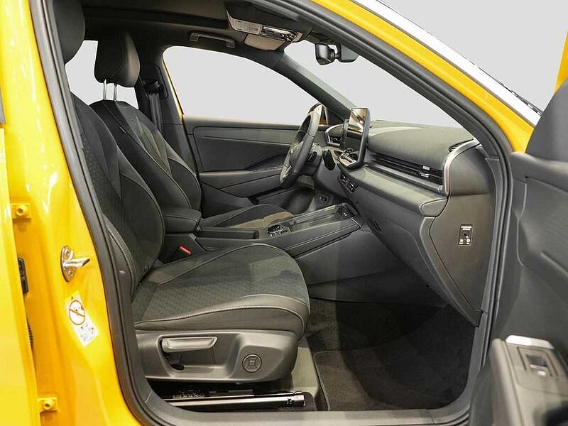 VW T-Roc 1.5 l eTSI OPF DSG R-Line VSA