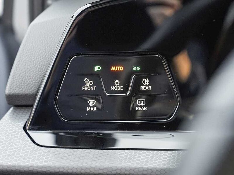 VW Golf VIII GTI DSG /LED/Pano/Navi/ACC/RFK