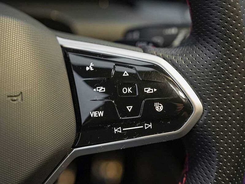VW Golf VIII GTI DSG /LED/Pano/Navi/ACC/RFK