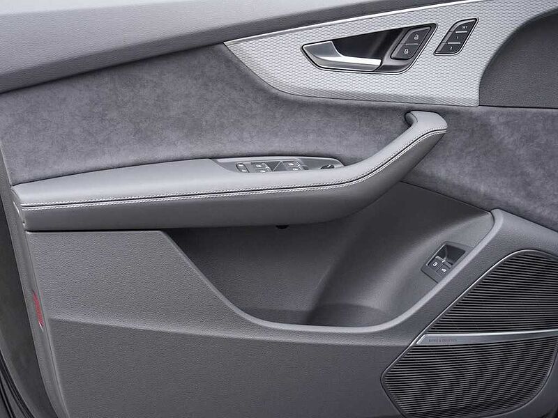 Audi Q7 S line TFSI e quattro S line B&O AHK Matrix-LED
