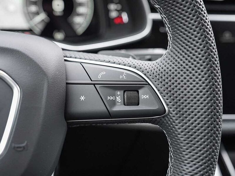 Audi Q7 S line TFSI e quattro S line B&O AHK Matrix-LED