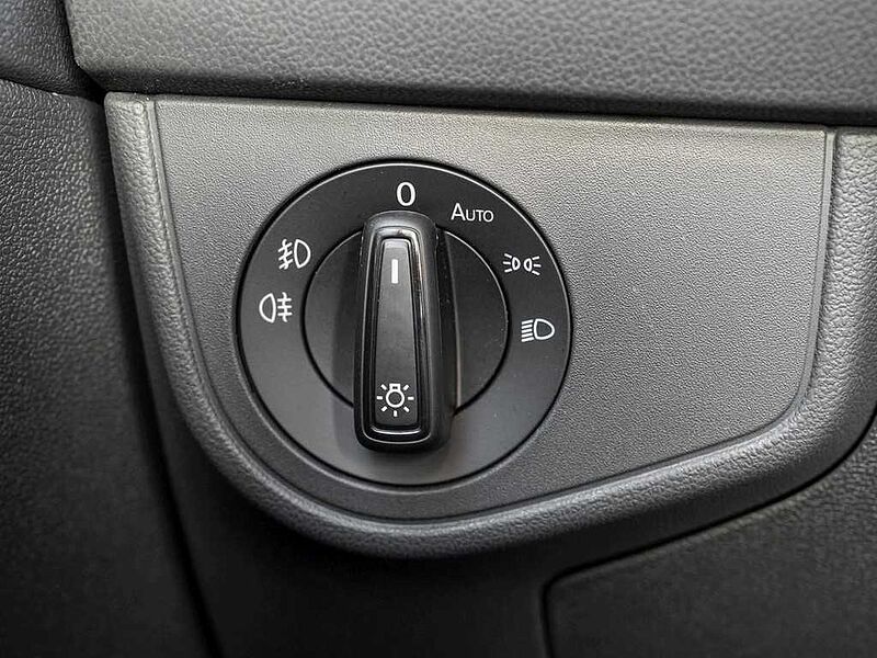 VW Taigo 1.0 TSI DSG R-Line MatrixLED/Navi/Pano/RFK