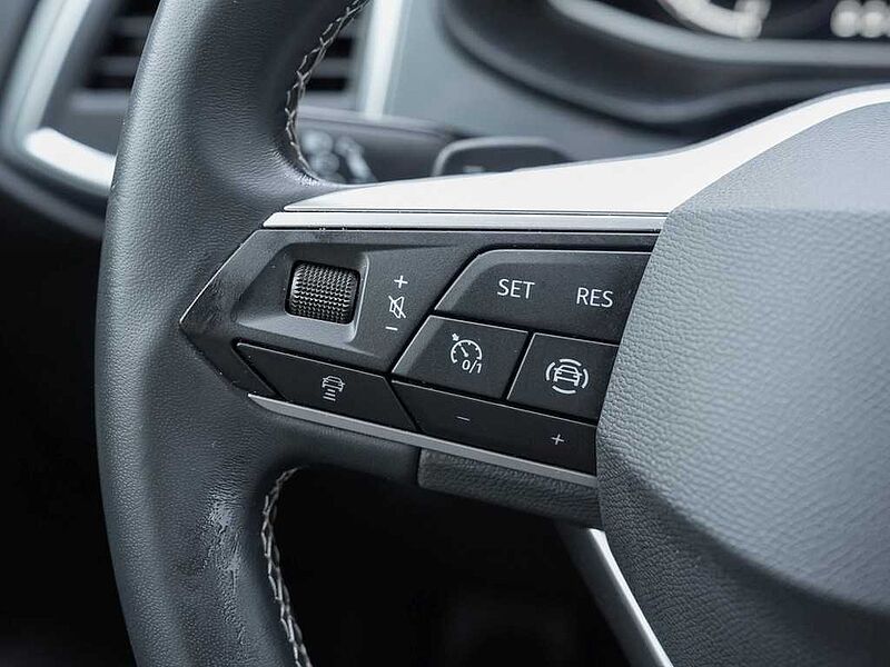 SEAT Ateca 1.5 TSI DSG Style Edition /Navi/LED/BEATS